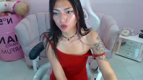 Snapshot of elody_a chatting on 02-21-25, 06:40 Elody  online show from 02-21-25, 06:40