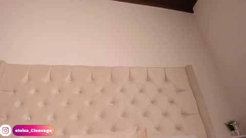 Snapshot of eloisa_cleavage_ chatting on 01-23-25, 05:21 Maya online show from 01-23-25, 05:21