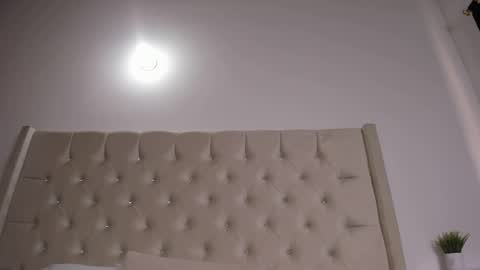 Snapshot of eloisa_cleavage_ chatting on 02-25-25, 02:11 Maya online show from 02-25-25, 02:11