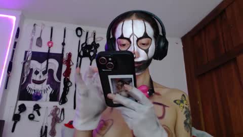 Chelsea  Please help me to reach 100 thumbs up online show from 01-04-25, 11:59