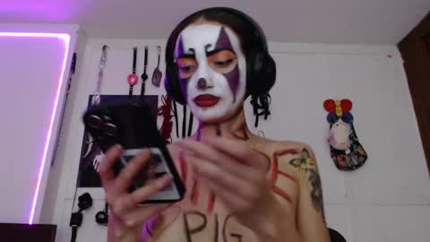 Chelsea  Please help me to reach 100 thumbs up online show from 01-12-25, 11:47