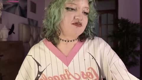 Eloise  . online show from 02-19-26, 08:38