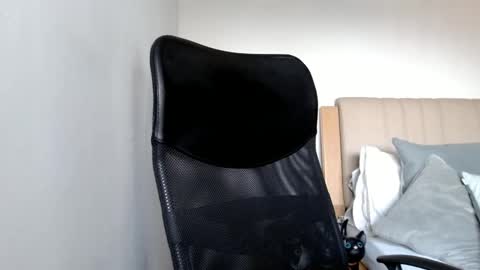 Snapshot of elosocazador chatting on 12-11-24, 12:34 elosocazador online show from 12-11-24, 12:34