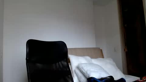 Snapshot of elosocazador chatting on 12-19-24, 09:17 elosocazador online show from 12-19-24, 09:17