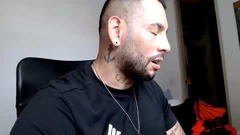 Snapshot of elosocazador chatting on 01-03-25, 08:43 elosocazador online show from 01-03-25, 08:43