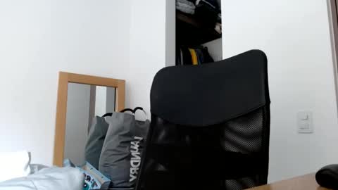 Snapshot of elosocazador chatting on 02-03-25, 07:10 elosocazador online show from 02-03-25, 07:10