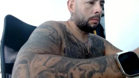 Snapshot of elosocazador chatting on 02-06-25, 07:18 elosocazador online show from 02-06-25, 07:18