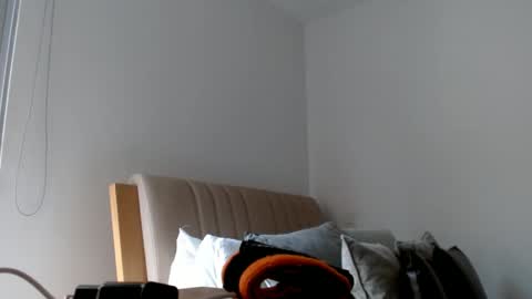 Snapshot of elosocazador chatting on 02-24-25, 06:58 elosocazador online show from 02-24-25, 06:58