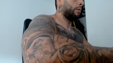 Snapshot of elosocazador chatting on 02-25-25, 12:45 elosocazador online show from 02-25-25, 12:45