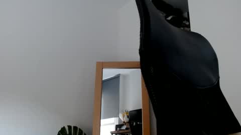 Snapshot of elosocazador chatting on 03-03-25, 12:27 elosocazador online show from 03-03-25, 12:27