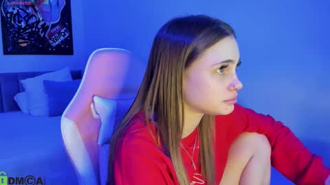 Snapshot of elsa_carterr chatting on 12-18-25, 12:11 elsa_carterr online show from 12-18-25, 12:11