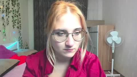 Snapshot of elsa_hot_here chatting on 12-12-24, 02:48 Elsa  online show from 12-12-24, 02:48