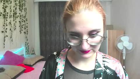 Snapshot of elsa_hot_here chatting on 12-13-24, 08:20 Elsa  online show from 12-13-24, 08:20