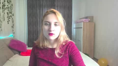Snapshot of elsa_hot_here chatting on 02-10-25, 09:36 Elsa  online show from 02-10-25, 09:36