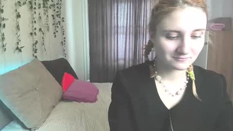 Snapshot of elsa_hot_here chatting on 02-12-25, 07:55 Elsa  online show from 02-12-25, 07:55