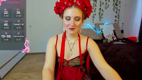 Snapshot of elsa_hot_here chatting on 03-08-25, 05:07 Elsa  online show from 03-08-25, 05:07