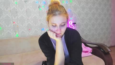 Snapshot of elsa_hot_here chatting on 03-12-25, 09:34 Elsa  online show from 03-12-25, 09:34