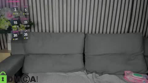 Elsie online show from 10-08-25, 01:58