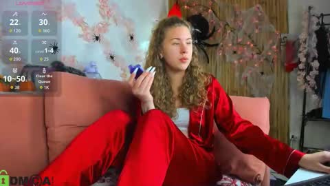 Elsie online show from 10-25-25, 01:24