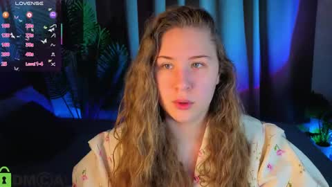 Snapshot of elsie_cutties chatting on 05-23-26, 01:11 Elsie online show from 05-23-26, 01:11
