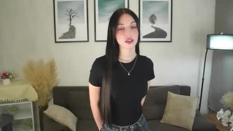 Snapshot of elsienorem chatting on 11-17-25, 12:00 Adella online show from 11-17-25, 12:00