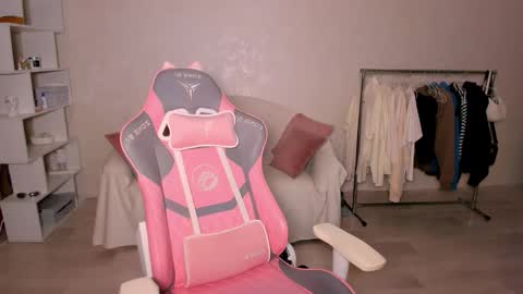 Snapshot of elunaseduces chatting on 11-02-25, 02:19 Luna online show from 11-02-25, 02:19