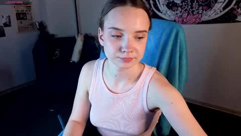 Elvienne online show from 05-21-26, 03:35