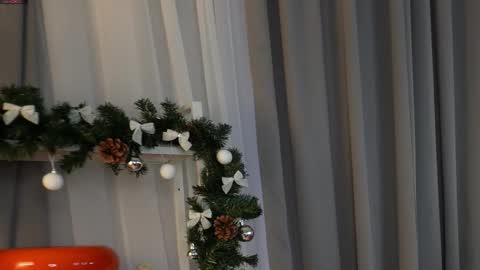 Erica  online show from 12-15-25, 12:09