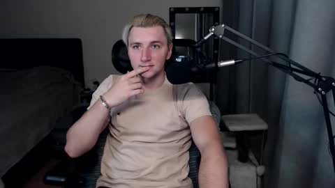 Elvin Vaenight online show from 10-07-25, 09:56