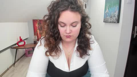 Snapshot of elvirajones chatting on 02-23-26, 11:51 elvirajones online show from 02-23-26, 11:51