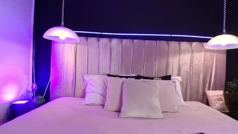 Snapshot of ely_maldox chatting on 02-28-25, 11:36 Ely online show from 02-28-25, 11:36