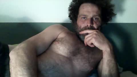Snapshot of elyjahoye chatting on 02-18-26, 11:01 elyjahoye online show from 02-18-26, 11:01