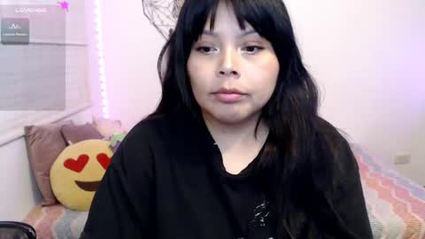 Snapshot of elymoon chatting on 05-26-26, 11:12 Ely online show from 05-26-26, 11:12
