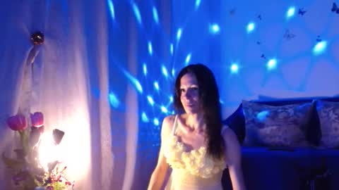 Elisa online show from 09-17-25, 06:31