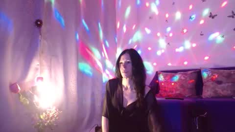 Elisa online show from 01-17-26, 06:33