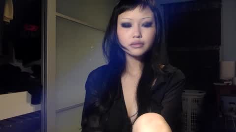 Snapshot of elysiaemmure chatting on 11-04-25, 03:05 Elysia online show from 11-04-25, 03:05