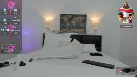 Snapshot of elysiastorm chatting on 09-12-25, 04:23 Elysia Storm online show from 09-12-25, 04:23