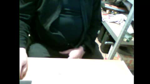Em online show from 04-30-26, 08:57