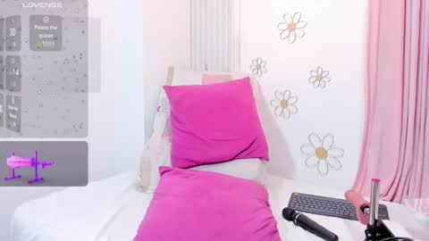 A N D R E A online show from 11-06-25, 02:01