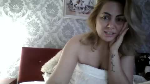 Em online show from 04-25-26, 12:46