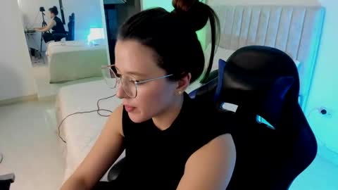 Estefany Martinez Acua INSTAGRAM ema 04oficial online show from 04-11-26, 01:54