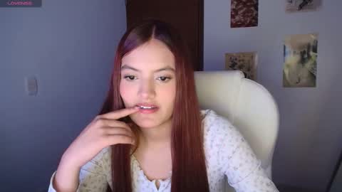 Snapshot of ema__rose chatting on 09-14-25, 01:49 Ema online show from 09-14-25, 01:49