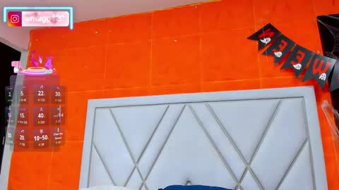 Snapshot of ema_grey1 chatting on 10-30-25, 05:57 ema_grey1 online show from 10-30-25, 05:57