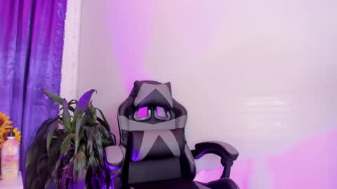 Ema Lambert  online show from 12-16-24, 06:49