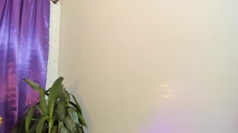 Ema Lambert  online show from 12-17-24, 12:56