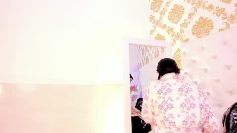 Ema Lambert  online show from 04-23-26, 12:15