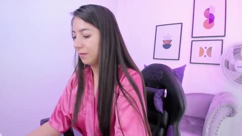 Ema louisx  online show from 01-14-25, 01:49