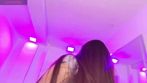 Ema louisx  online show from 03-05-25, 11:49