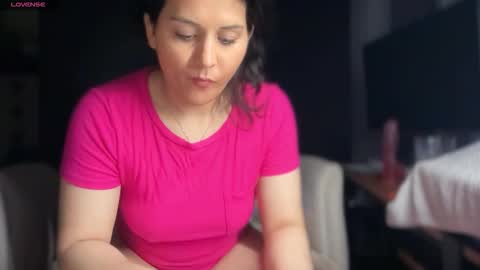 Ema Love online show from 01-10-26, 02:35