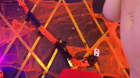 Snapshot of emaacastro chatting on 10-31-25, 11:55 Emma online show from 10-31-25, 11:55